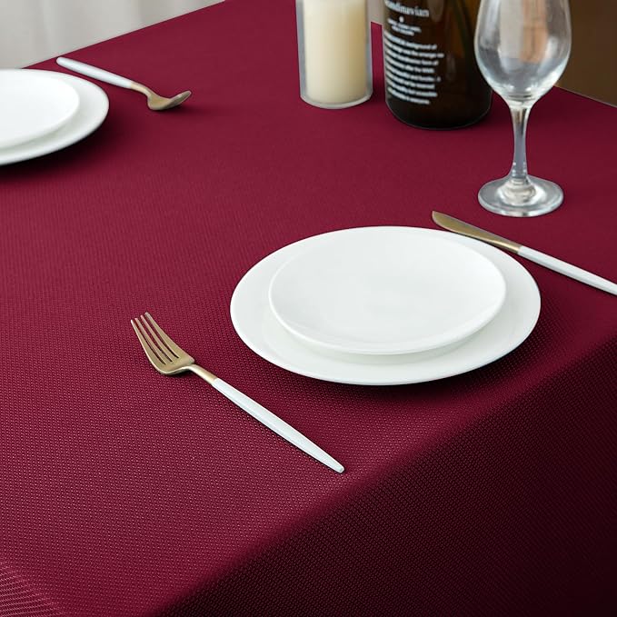 Biscaynebay Textured Fabric Christmas Tablecloths 60x108 Inches Rectangular, Burgundy Water Resistant Tablecloths for Dining, Kitchen, Wedding, Parties etc. Machine Washable